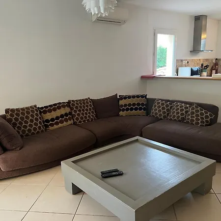 Βίλα 3 Et Piscine